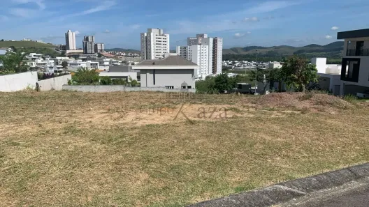 à venda, 739m² no Condomínio Residencial Colinas do Paratehy, São José dos Campos