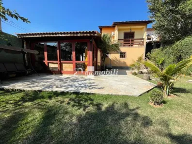 Casa de Condomínio com 3 Quartos à venda, 230m² no Jardim Ana Estela, Carapicuíba