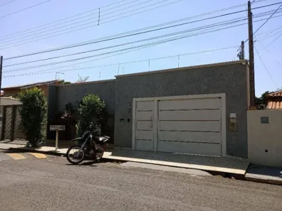 Casa com 3 Quartos à venda, 216m² no Centro, Macaubal