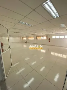 Prédio Comercial para alugar, 4430m² no Centro, Taubaté
