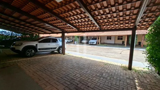 Casa de Condomínio com 3 Quartos à venda, 187m² no Residencial Flórida, Goiânia