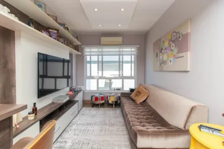 Apartamento com 3 Quartos à venda, 70m² no Azenha, Porto Alegre
