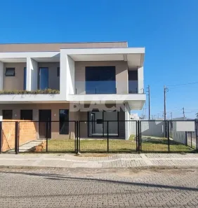 Sobrado com 3 Quartos à venda, 113m² no Torres, Torres
