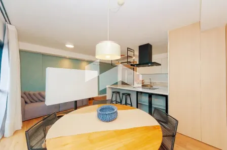 Apartamento com 2 Quartos à venda, 65m² no Centro, Curitiba