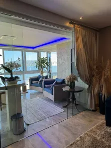 Apartamento com 3 Quartos para alugar, 225m² no Centro, Balneário Camboriú