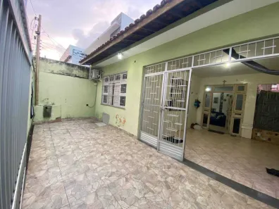 Casa com 4 Quartos à venda, 138m² no Grageru, Aracaju