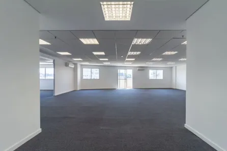 Ponto Comercial para alugar, 292m² no Vila Hamburguesa, São Paulo