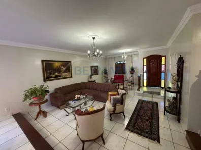 Casa com 4 Quartos à venda, 525m² no Guará II, Brasília