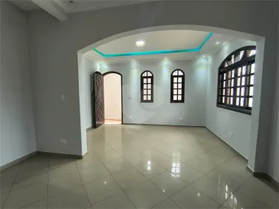 Sobrado com 3 Quartos à venda, 135m² no Jardim D'Abril, Osasco
