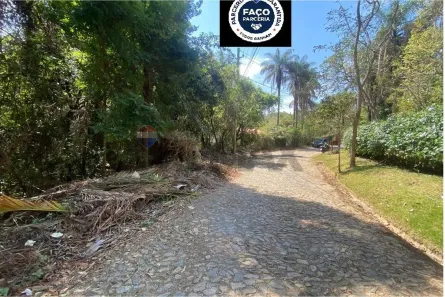 Lote/Terreno com 1 Quarto à venda, 1310m² no Parque Porangaba, Brumadinho