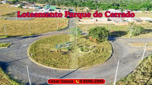 Casa de Condomínio com 2 Quartos à venda, 300m² no Centro, Luziânia