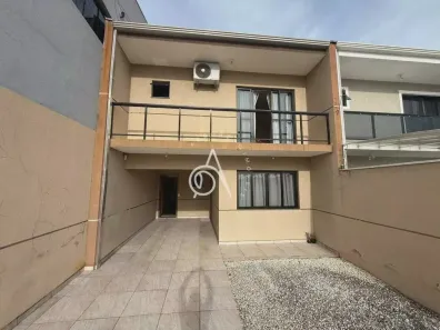 Sobrado com 3 Quartos à venda, 216m² no Costeira, São José dos Pinhais