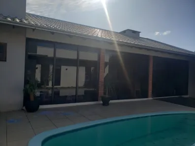Casa com 3 Quartos à venda, 210m² no Centro, Portão