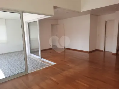 Apartamento com 3 Quartos à venda, 157m² no Cerqueira César, São Paulo