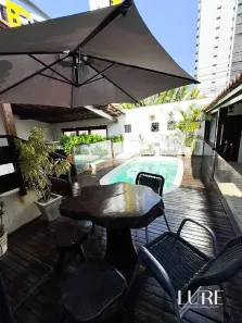Casa com 4 Quartos à venda, 310m² no Candelária, Natal