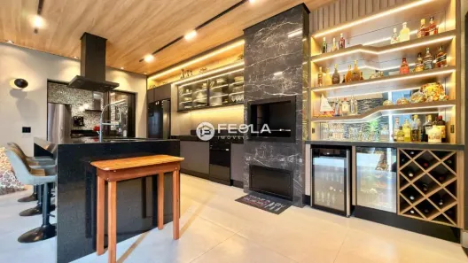 Casa com 3 Quartos à venda, 242m² no Cidade Jardim, Americana