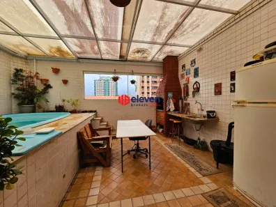 Casa com 4 Quartos à venda, 270m² no Embaré, Santos
