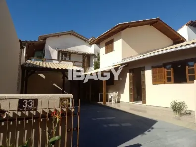 Casa com 3 Quartos para alugar, 74m² no Campeche, Florianópolis