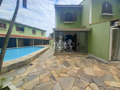 Sobrado com 2 Quartos à venda, 71m² no Loteamento Jardim Aruan, Caraguatatuba