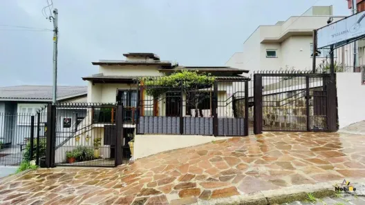 Casa com 3 Quartos à venda, 158m² no Rio Branco, Caxias do Sul