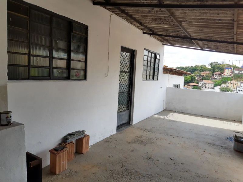 Casa com 2 quartos — Alto Caiçaras, Belo Horizonte