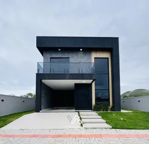 Casa com 4 Quartos à venda, 211m² no Cajueiros (Itaipuaçu), Maricá