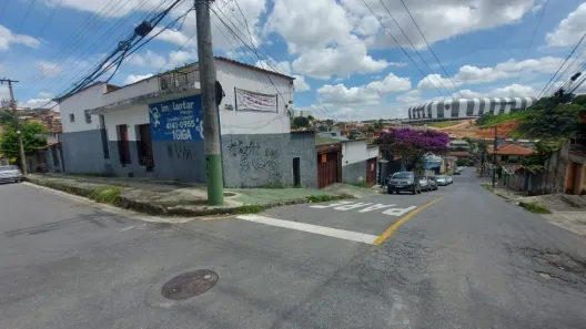 Casa com 3 Quartos à venda, 300m² no Santa Maria, Belo Horizonte