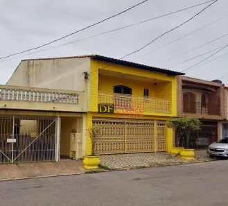 Sobrado com 4 Quartos à venda, 194m² no Jardim Senice, São Paulo