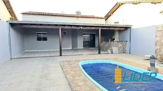 Casa com 2 Quartos à venda, 132m² no Jardim Holanda, Uberlândia