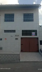 Casa com 2 Quartos para alugar, 100m² no Quintino Cunha, Fortaleza