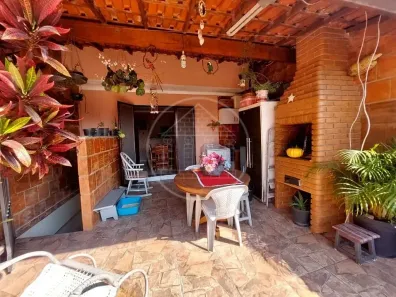 Sobrado com 4 Quartos à venda, 210m² no Jardim Castro Alves, São Paulo