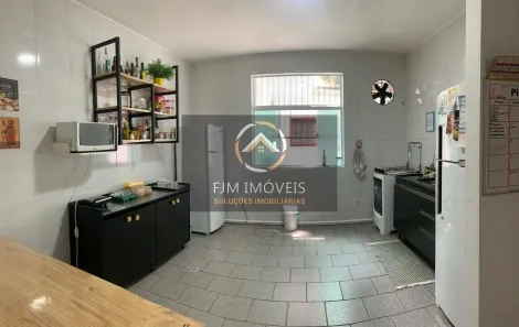 Casa com 7 Quartos à venda, 220m² no São Domingos, Niterói