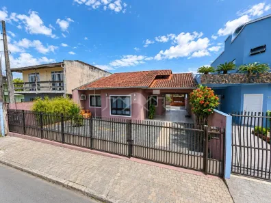Casa com 2 Quartos à venda, 134m² no Vila Nova, Joinville