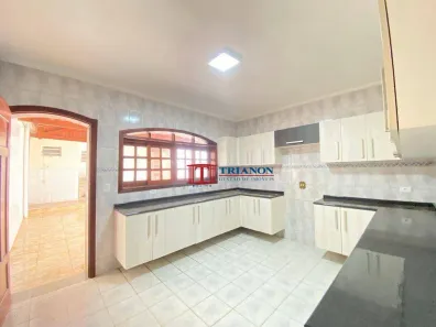 Casa com 3 Quartos à venda, 266m² no Água Branca, Piracicaba