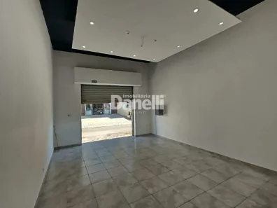Ponto Comercial para alugar, 50m² no Centro, Taubaté