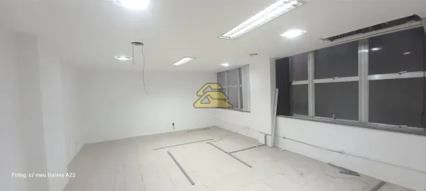 Ponto Comercial para alugar, 210m² no Centro, Rio de Janeiro