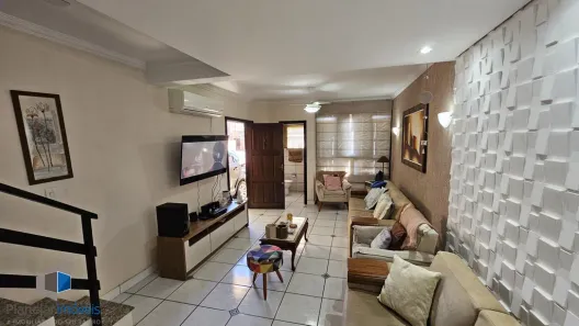 Casa com 4 Quartos à venda, 167m² no Santo Antônio, Porto Alegre