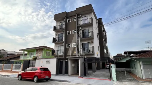Apartamento com 2 Quartos para alugar, 66m² no Comasa, Joinville