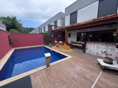 Casa de Condomínio com 4 Quartos à venda, 220m² no Barra do Sahy, São Sebastião
