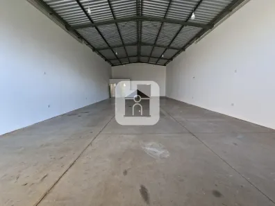 Galpão/Depósito/Armazém para alugar, 210m² no Jardim Holanda, Uberlândia