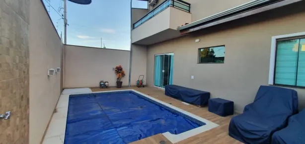 Casa com 5 Quartos à venda, 200m² no Parque Novo Mundo, Americana