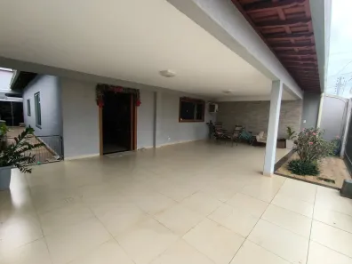 Casa com 3 Quartos à venda, 225m² no Conjunto Riviera, Goiânia