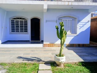 Casa com 2 Quartos para alugar, 100m² no Jardim Maristela, Atibaia