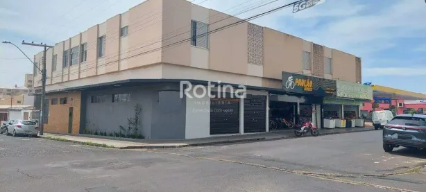 Ponto Comercial para alugar, 237m² no Brasil, Uberlândia