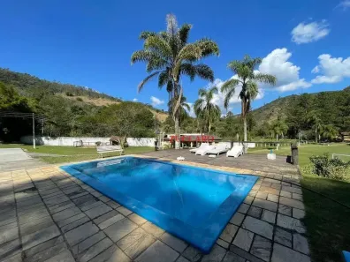 Fazenda/Sítio com 5 Quartos à venda, 500m² no Cachoeirinha, Bom Jesus dos Perdões