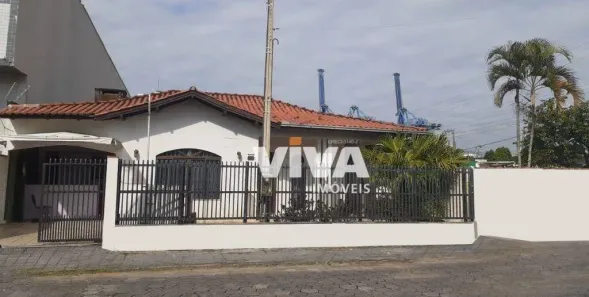 Casa com 2 Quartos para venda ou aluguel, 247m² no Centro, Navegantes