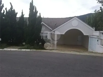 Casa de Condomínio com 4 Quartos para venda ou aluguel, 650m² no Condomínio Flamboyant-B, Atibaia