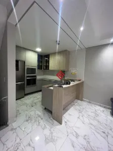 Sobrado com 2 Quartos à venda, 143m² no Vila Camilópolis, Santo André