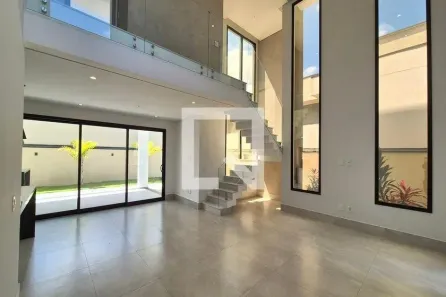 Casa com 4 Quartos à venda, 200m² no Parque Universitário, Franca