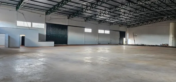 Galpão/Depósito/Armazém para alugar, 1586m² no Santa Mônica, Uberlândia